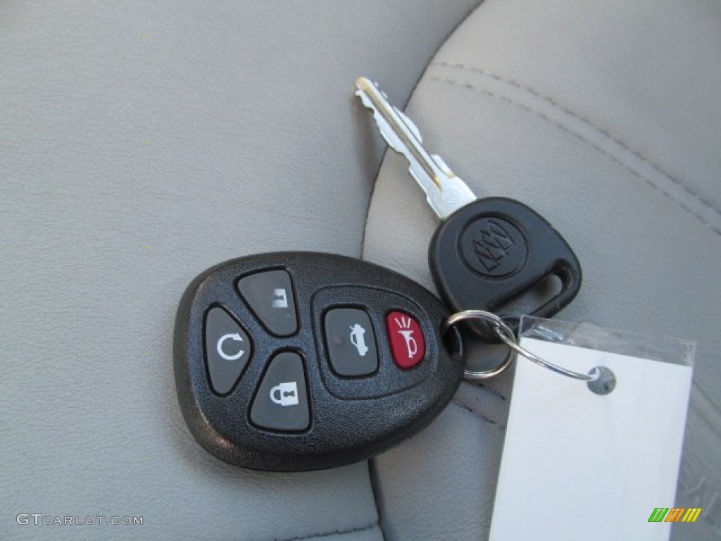 2007 Buick Lucerne CXL Keys Photos