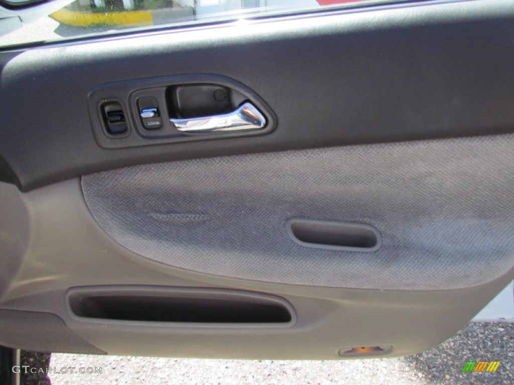 1995 Accord EX Sedan - Frost White / Beige photo #25