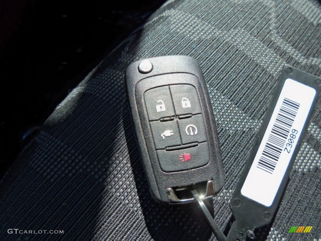 2013 Chevrolet Volt Standard Volt Model Keys Photos