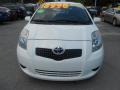 Polar White - Yaris 3 Door Liftback Photo No. 2