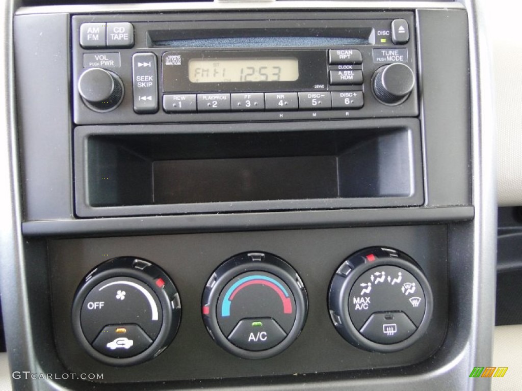 2010 Honda Element LX Controls Photo #70657804