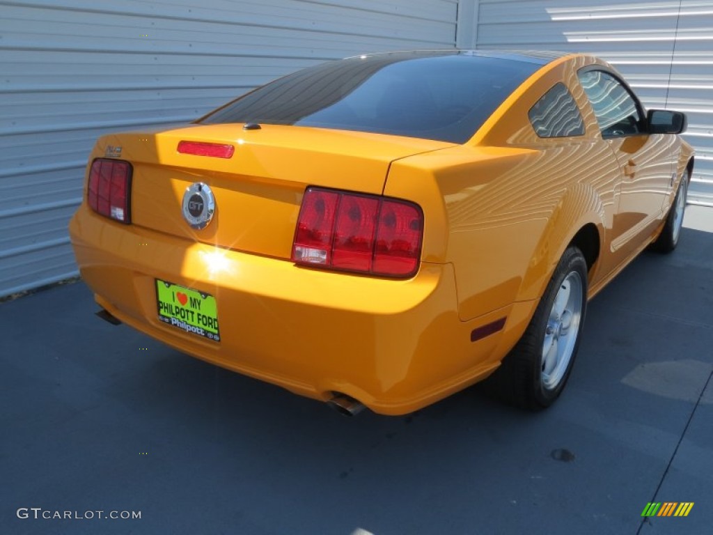 2009 Mustang GT Premium Coupe - Grabber Orange / Dark Charcoal photo #3