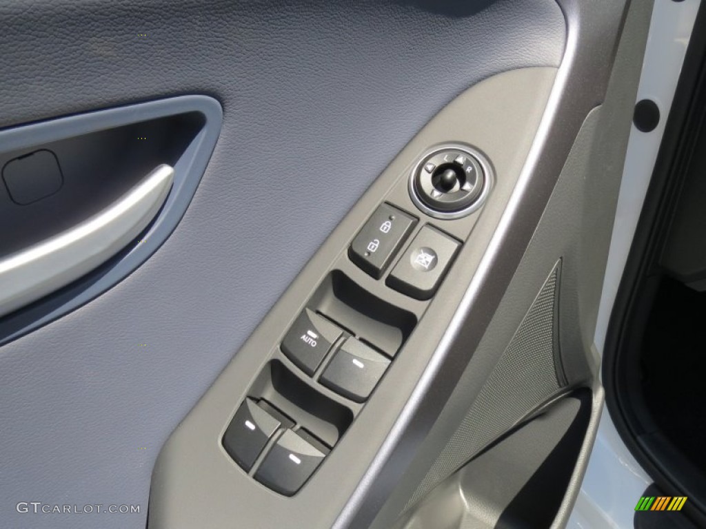 2013 Elantra GT - Shimmering White / Black photo #23