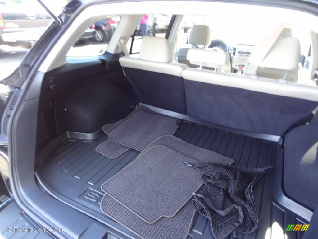 2011 Outback 2.5i Premium Wagon - Crystal Black Silica / Warm Ivory photo #22