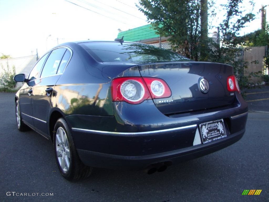 2006 Passat 2.0T Sedan - United Grey Metallic / Black photo #4