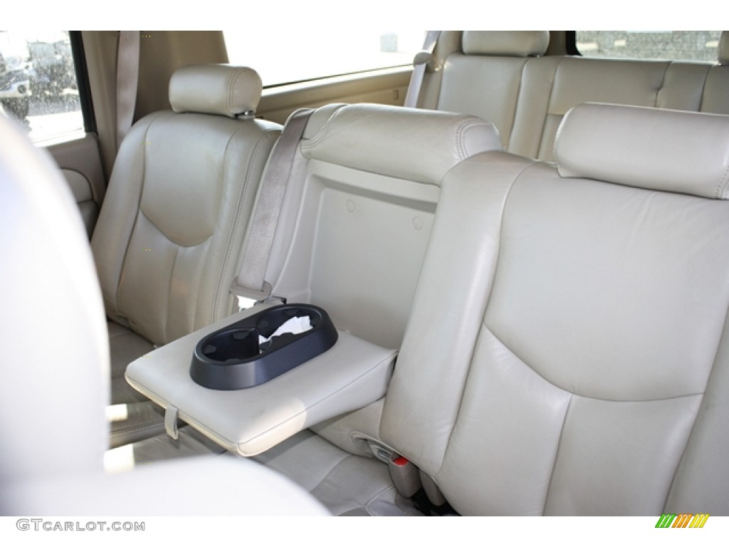 2003 Suburban 1500 LT 4x4 - Sandalwood Metallic / Tan/Neutral photo #6