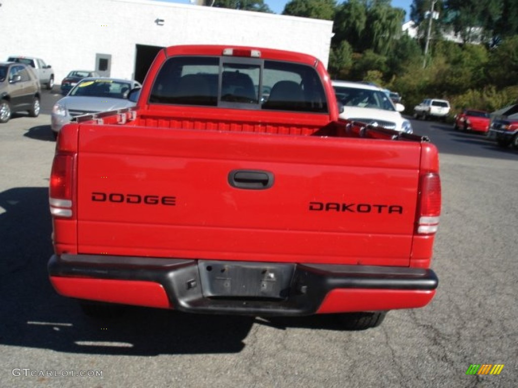 2003 Dakota Sport Regular Cab 4x4 - Flame Red / Dark Slate Gray photo #5