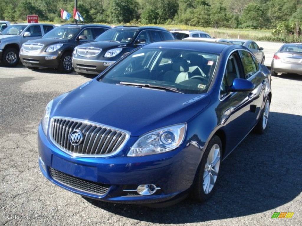 Luxo Blue Metallic 2013 Buick Verano FWD Exterior Photo #70673337