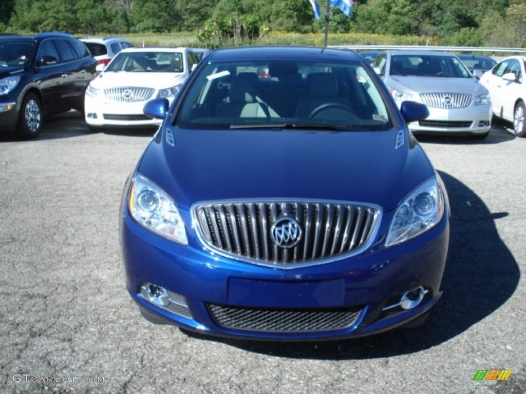 Luxo Blue Metallic 2013 Buick Verano FWD Exterior Photo #70673347