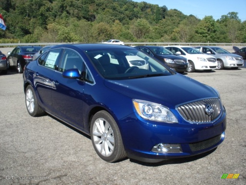 Luxo Blue Metallic 2013 Buick Verano FWD Exterior Photo #70673356