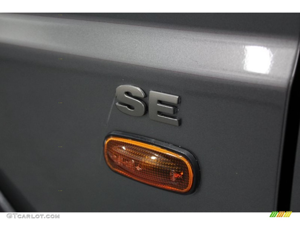2004 Discovery SE - Bonatti Grey / Black photo #30