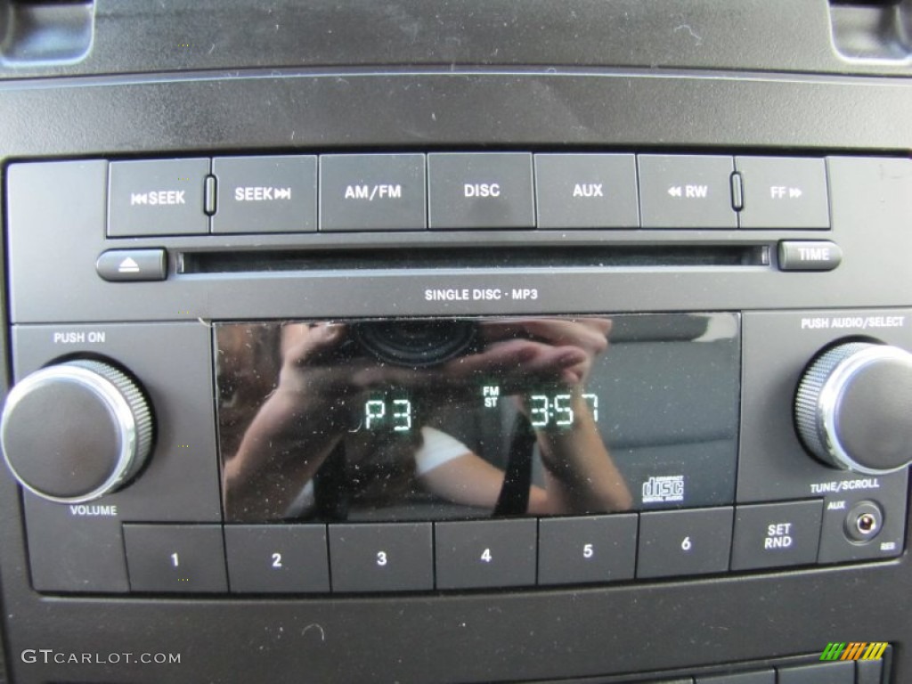 2009 Dodge Durango SE 4x4 Audio System Photo #70682884