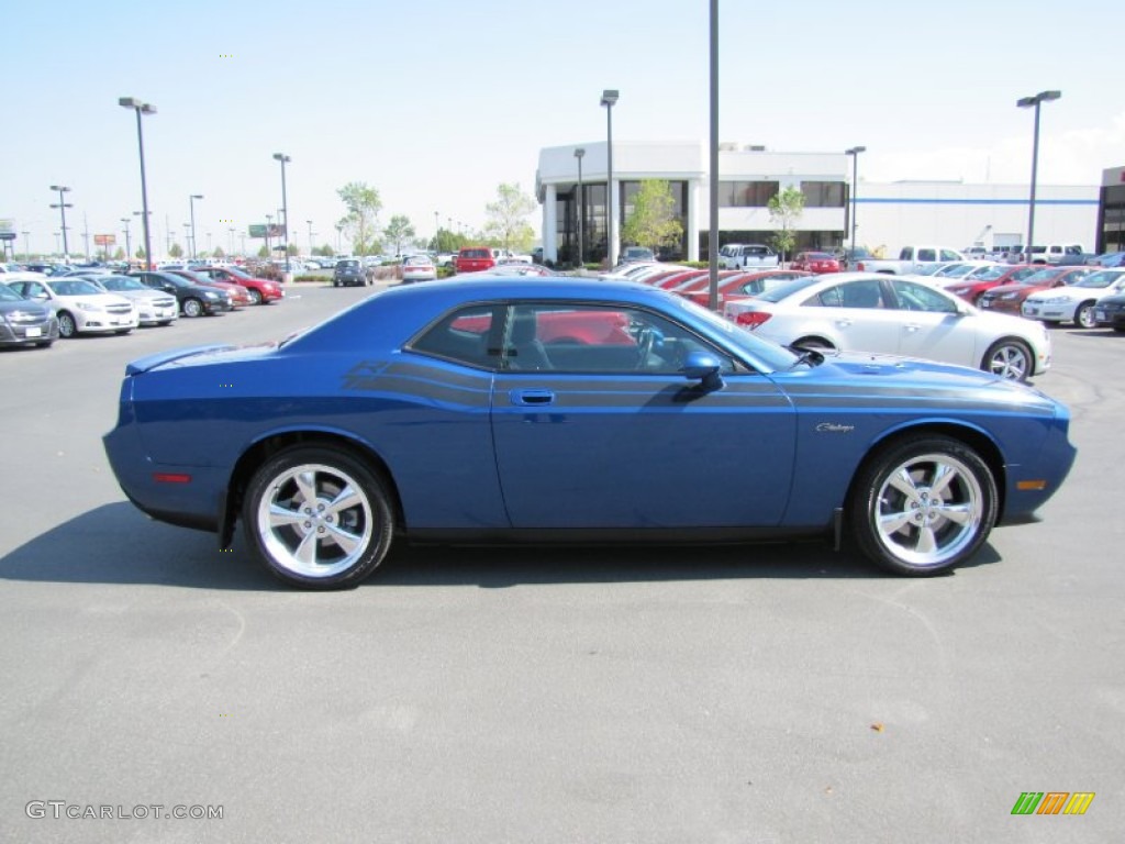 B5 Blue Pearlcoat 2010 Dodge Challenger R/T Classic Exterior Photo #70682951