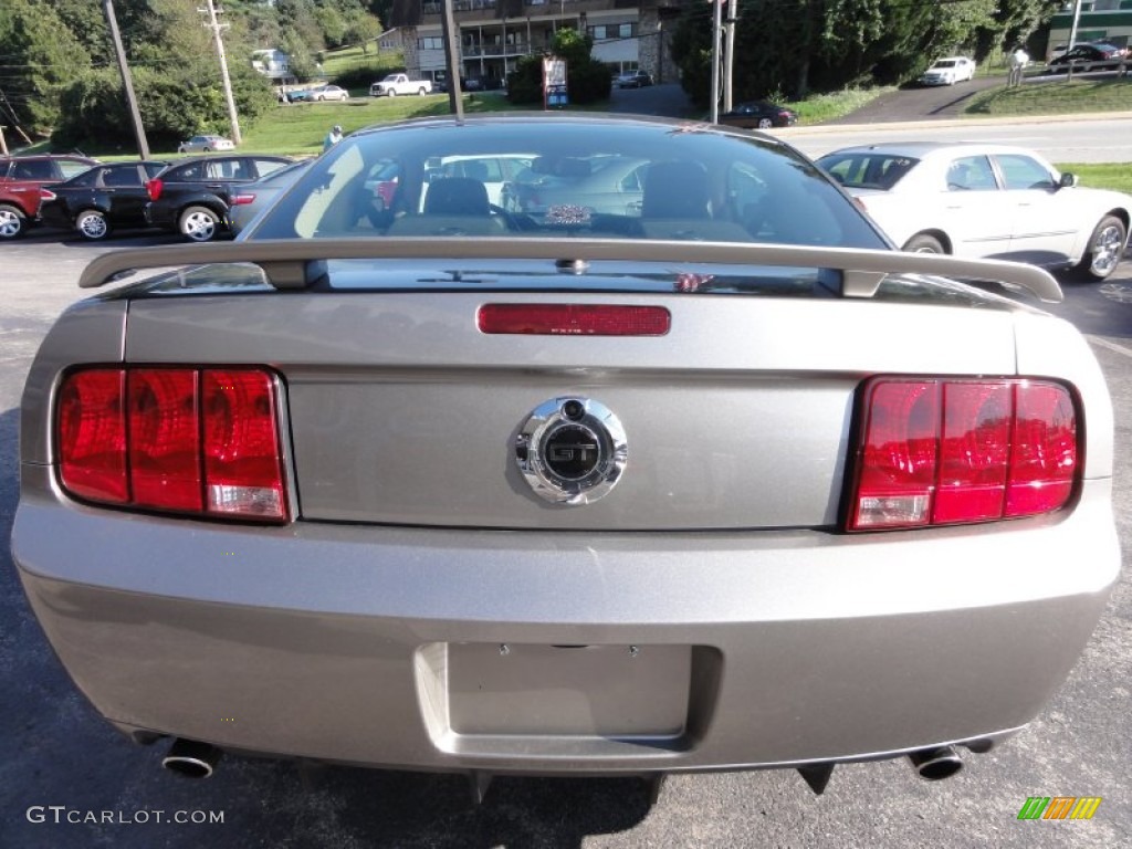 2009 Mustang GT/CS California Special Coupe - Vapor Silver Metallic / Black/Dove photo #7