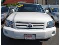Super White - Highlander 4WD Photo No. 2