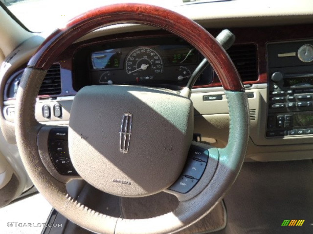 2005 Lincoln Town Car Signature Limited Light Parchment/Medium Dark Parchment Steering Wheel Photo #70690022