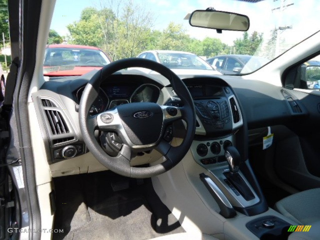 2013 Focus SE Sedan - Sterling Gray / Medium Light Stone photo #10