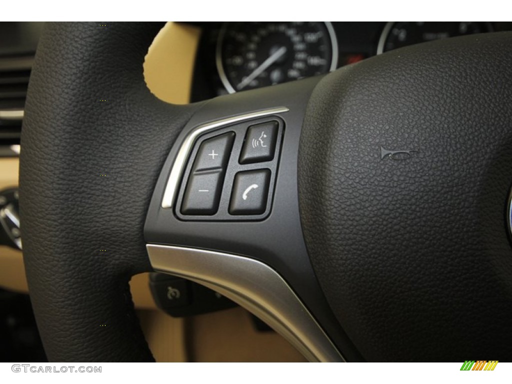 2013 BMW X1 sDrive 28i Controls Photo #70690727