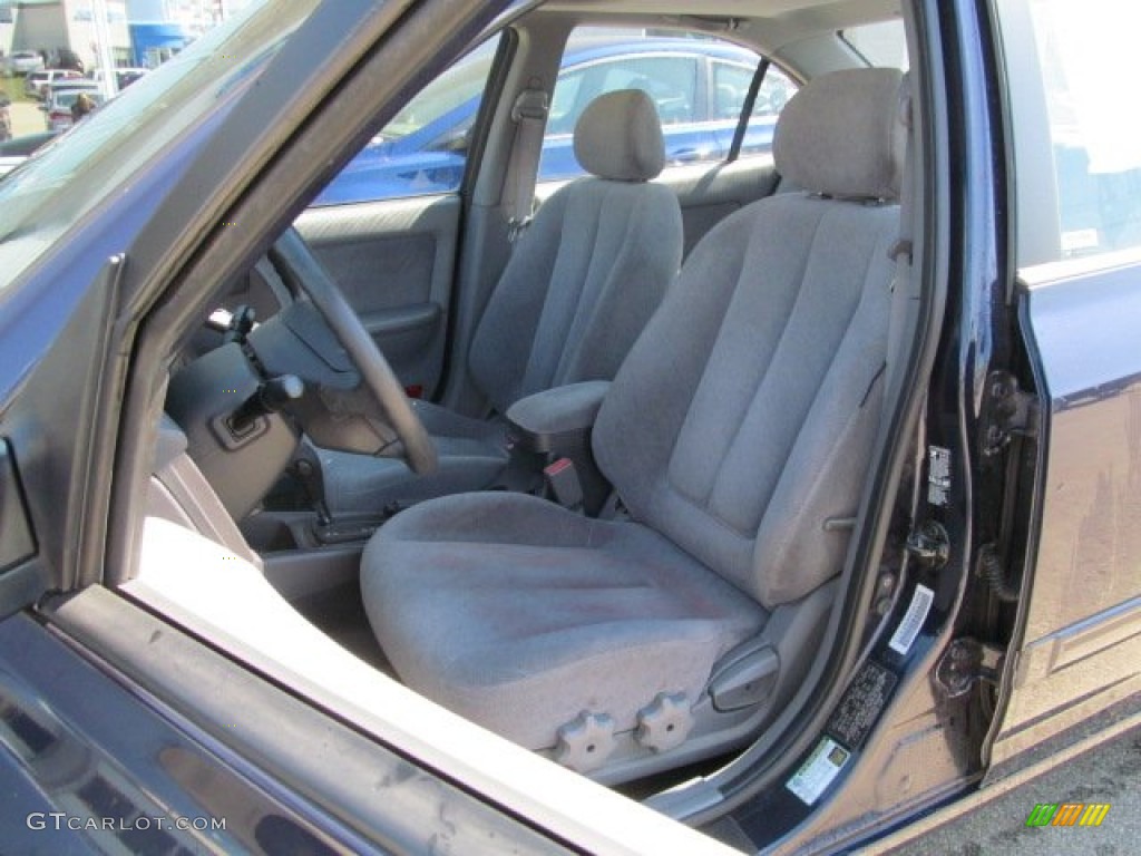2004 Hyundai Elantra GLS Sedan Front Seat Photo #70691552
