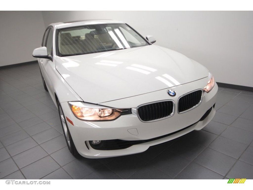 2013 3 Series 328i Sedan - Alpine White / Venetian Beige photo #5