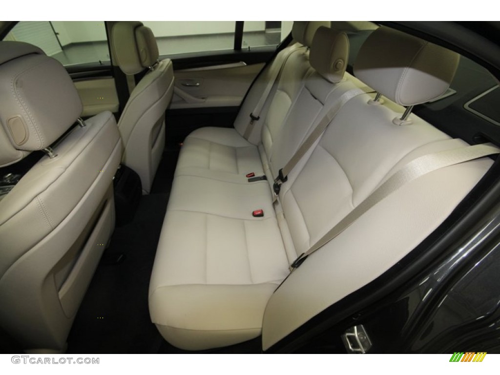 Oyster/Black Interior 2013 BMW 5 Series 528i Sedan Photo #70695416