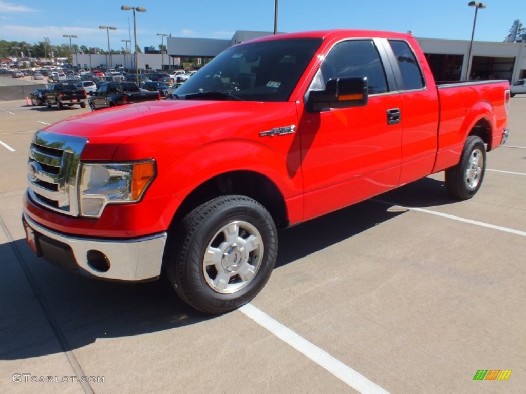 2012 F150 XLT SuperCab - Race Red / Steel Gray photo #9