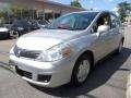 Brillant Silver - Versa 1.8 S Hatchback Photo No. 3
