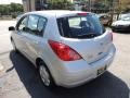 Brillant Silver - Versa 1.8 S Hatchback Photo No. 7