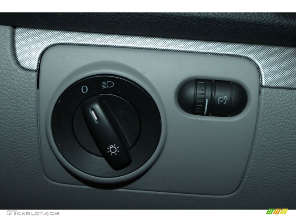 2009 Jetta SE Sedan - Reflex Silver Metallic / Art Grey photo #17