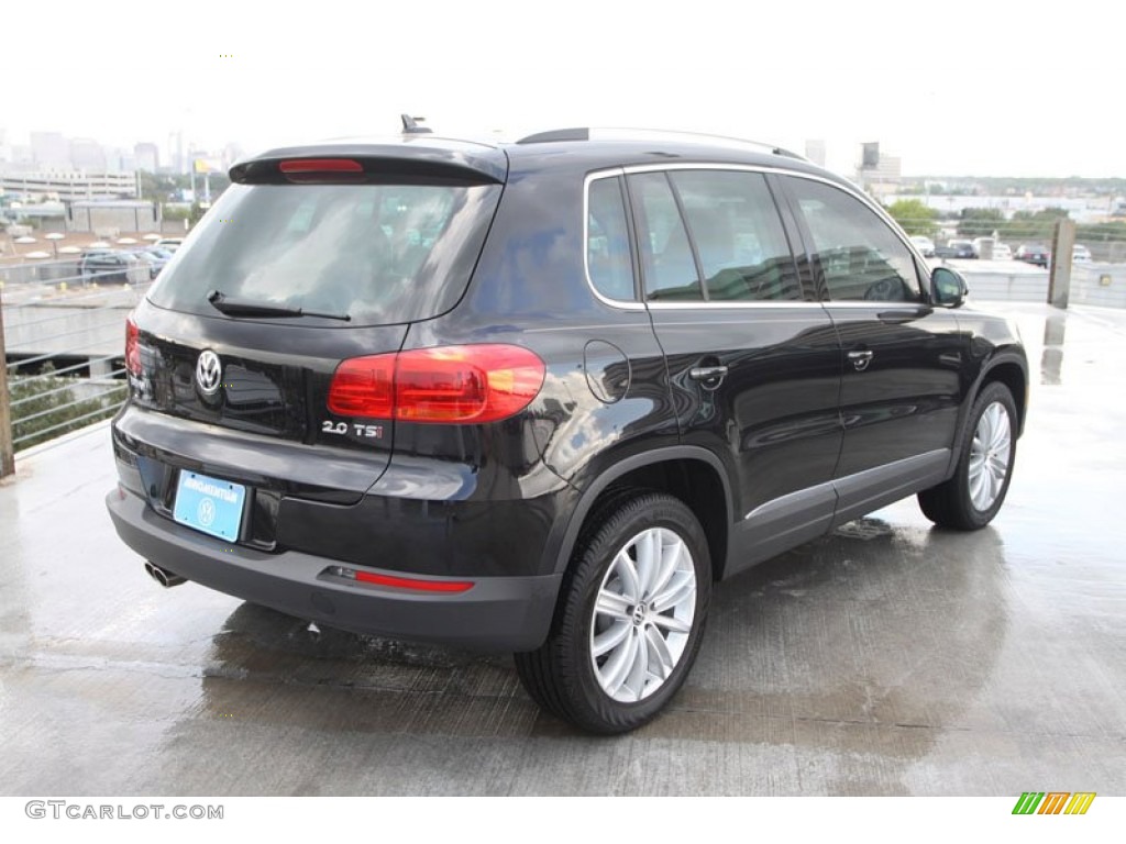 2013 Tiguan S - Deep Black Metallic / Beige photo #8