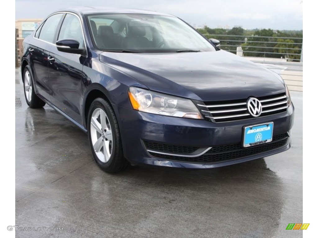 2013 Passat 2.5L SE - Night Blue Metallic / Titan Black photo #1