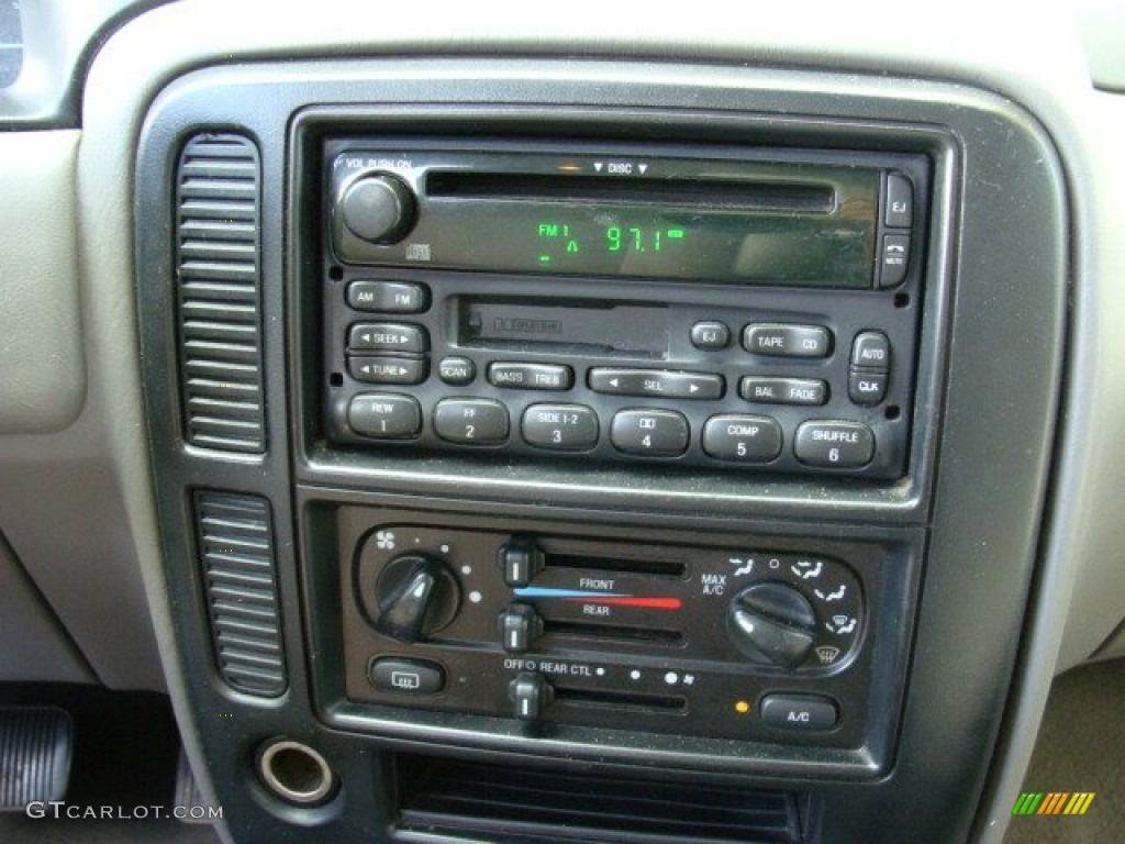2003 Windstar LX - Light Sapphire Blue Metallic / Medium Graphite photo #12