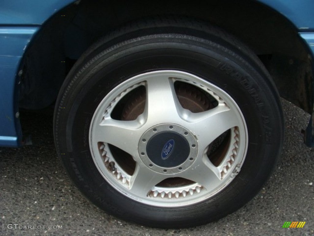 2003 Windstar LX - Light Sapphire Blue Metallic / Medium Graphite photo #14