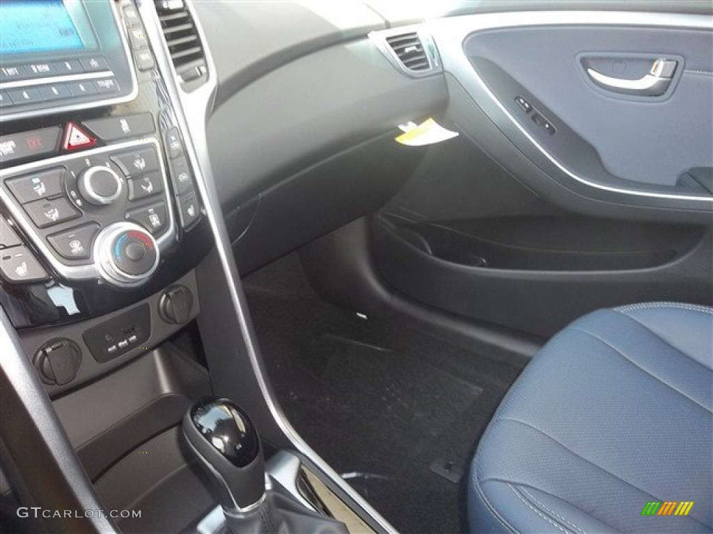 2013 Elantra GT - Black Noir Pearl / Black photo #12
