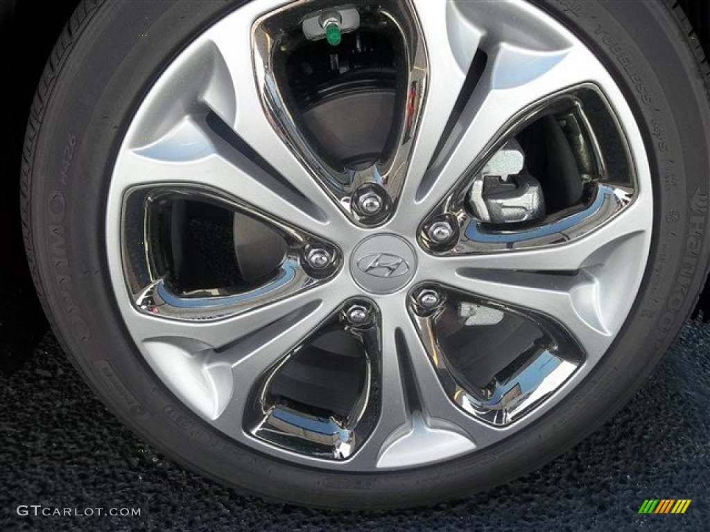 2013 Hyundai Elantra GT Wheel Photo #70707161