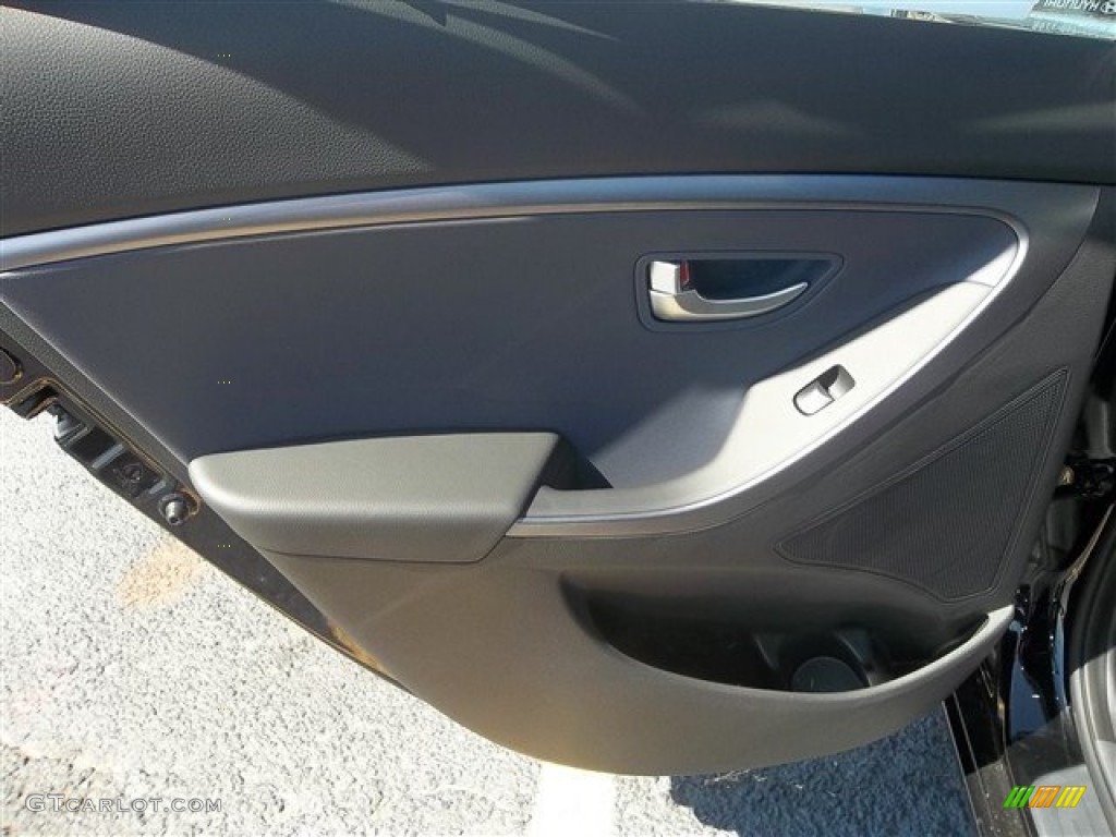 2013 Elantra GT - Black Noir Pearl / Black photo #19