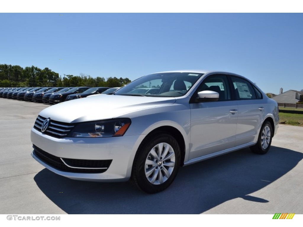 2013 Passat 2.5L S - Reflex Silver Metallic / Titan Black photo #1