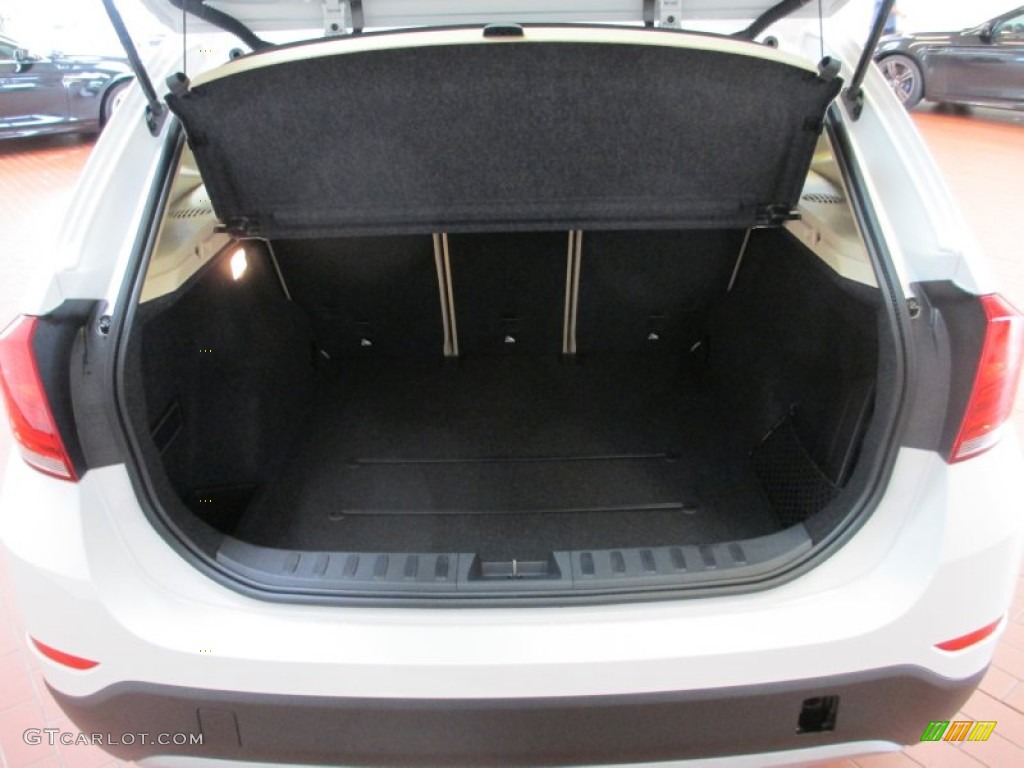 2013 BMW X1 xDrive 35i Trunk Photo #70713270