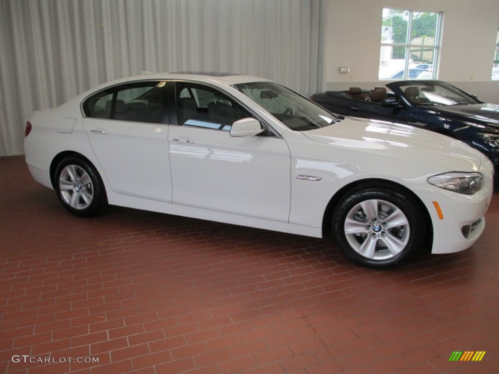 Alpine White 2013 BMW 5 Series 528i xDrive Sedan Exterior Photo #70713488