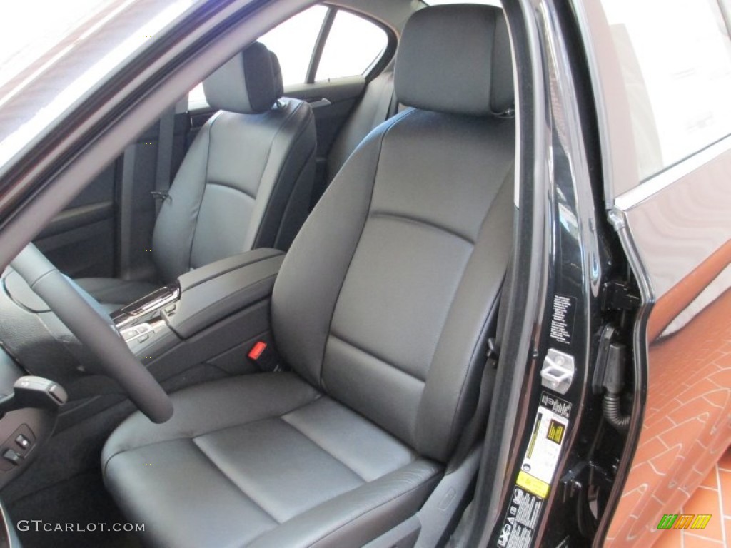 2013 BMW 5 Series 528i xDrive Sedan Front Seat Photo #70713836