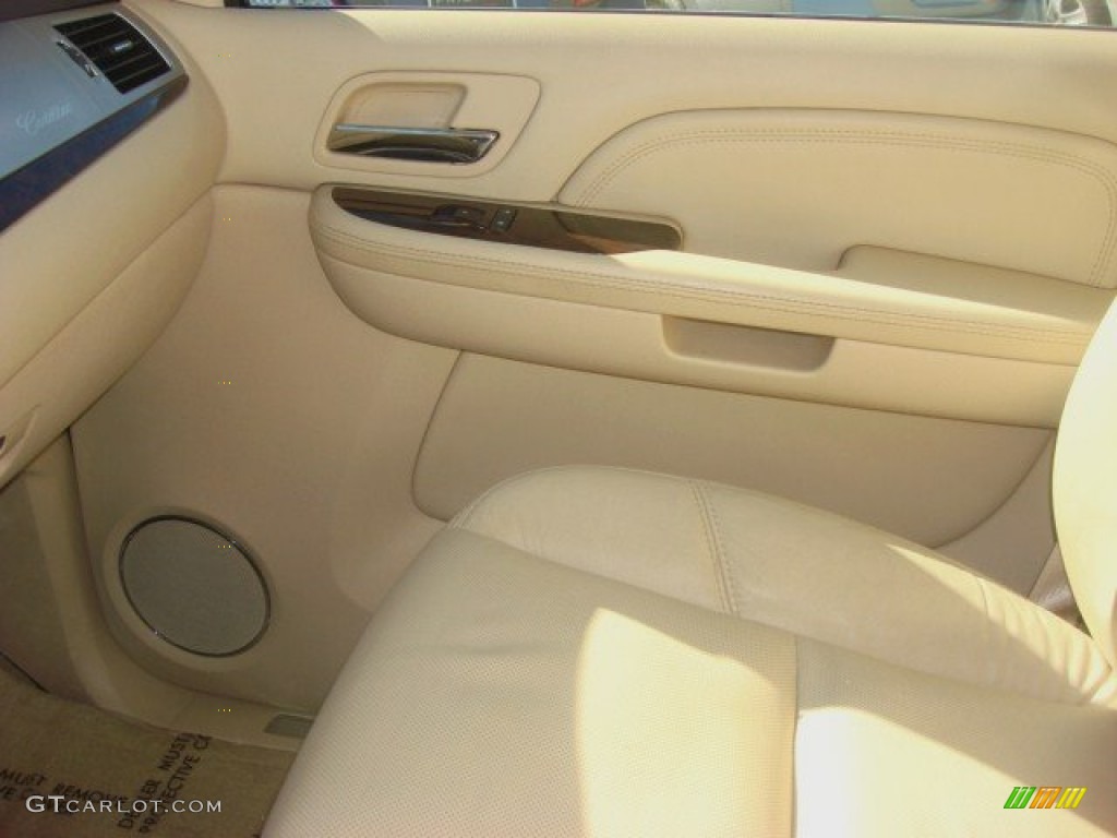 2007 Escalade AWD - Gold Mist / Cocoa/Light Cashmere photo #25