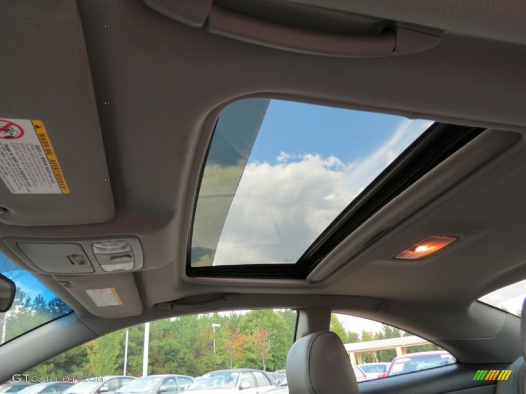 2004 Toyota Solara SE Coupe Sunroof Photo #70721876