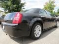 2005 Brilliant Black Crystal Pearl Chrysler 300 C HEMI  photo #3
