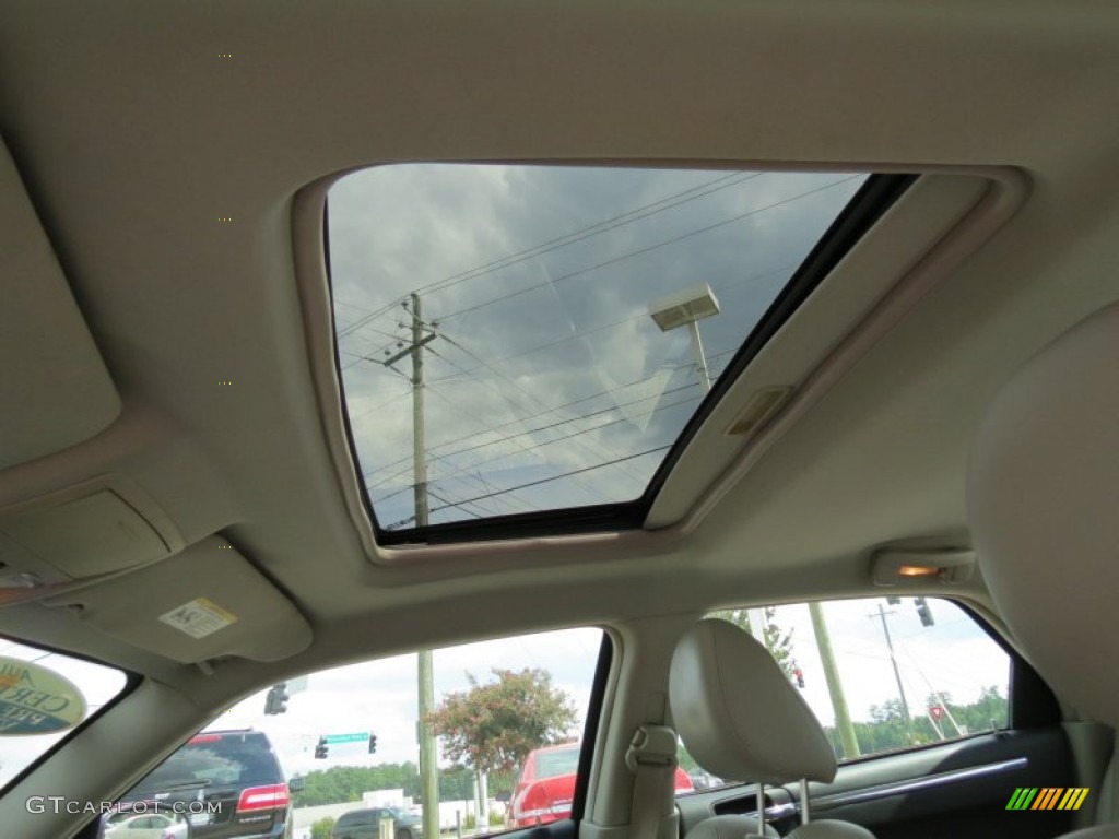 2005 300 C HEMI - Brilliant Black Crystal Pearl / Dark Slate Gray/Light Graystone photo #9