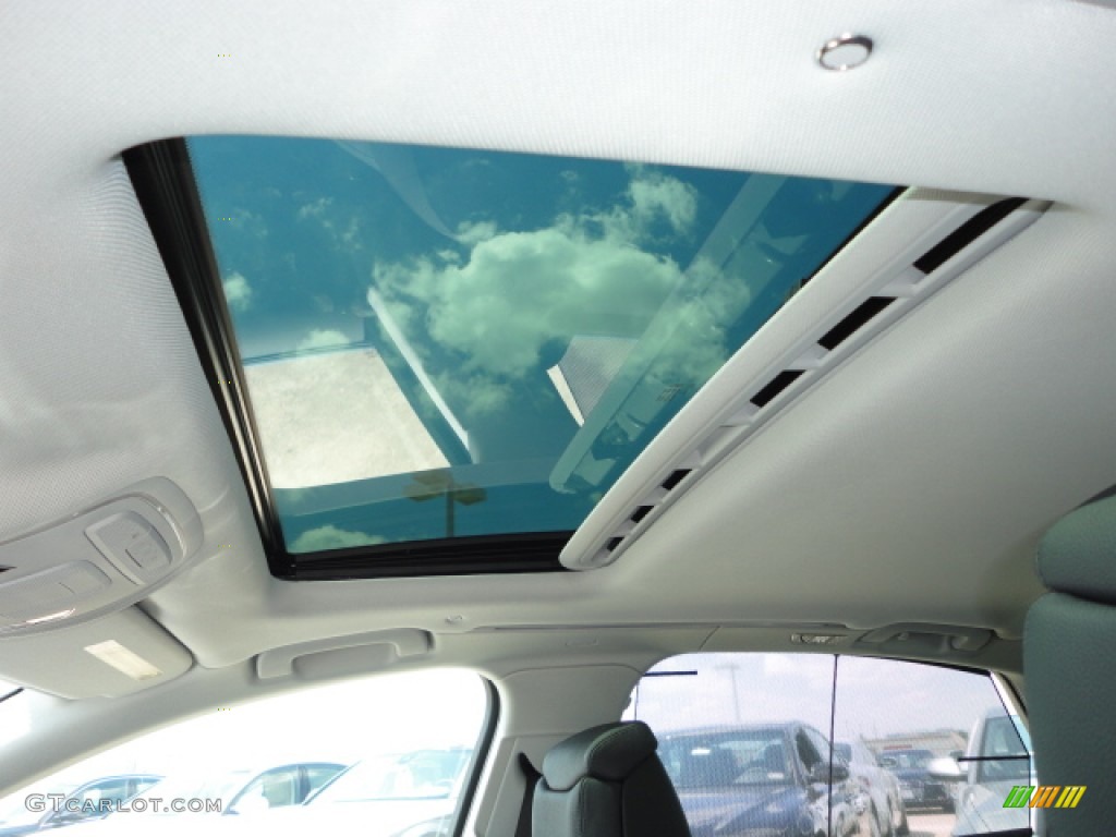 2013 Audi A8 L 4.0T quattro Sunroof Photo #70724252