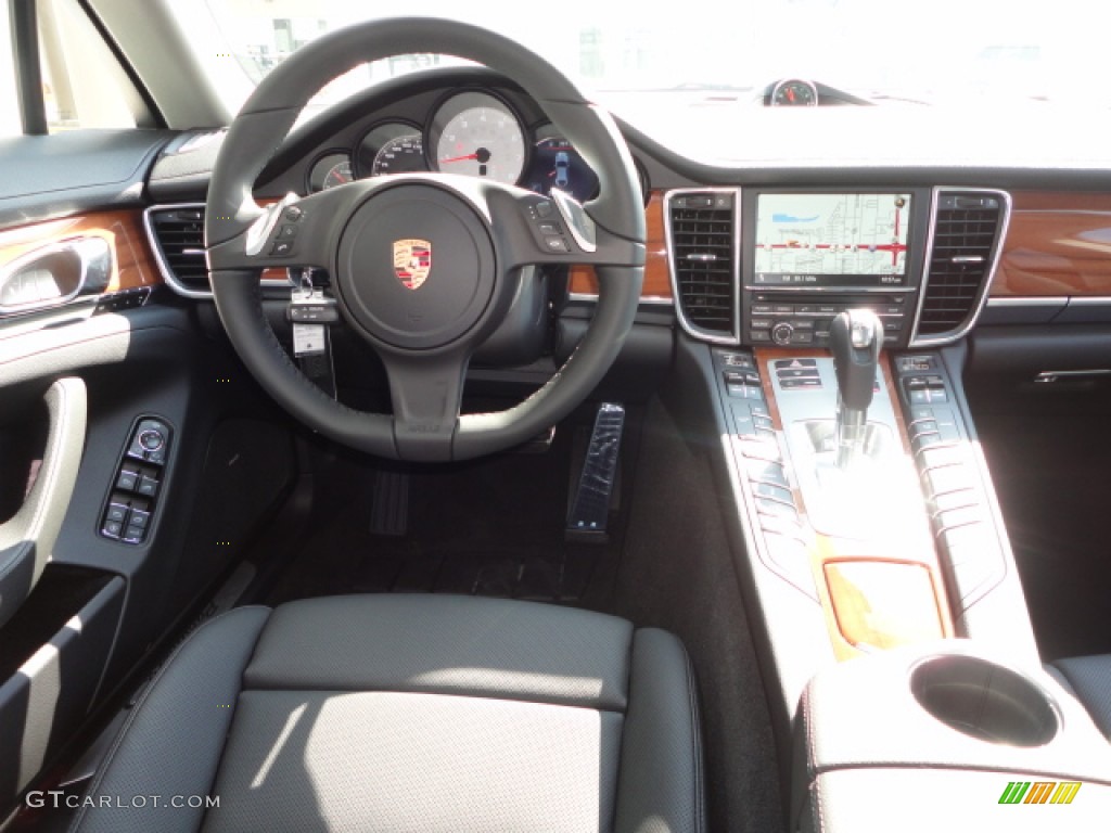 2013 Porsche Panamera Hybrid S Black Dashboard Photo #70724534
