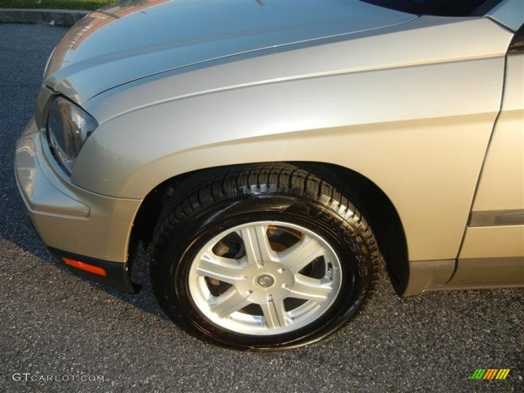 2005 Pacifica AWD - Linen Gold Metallic Pearl / Light Taupe photo #23