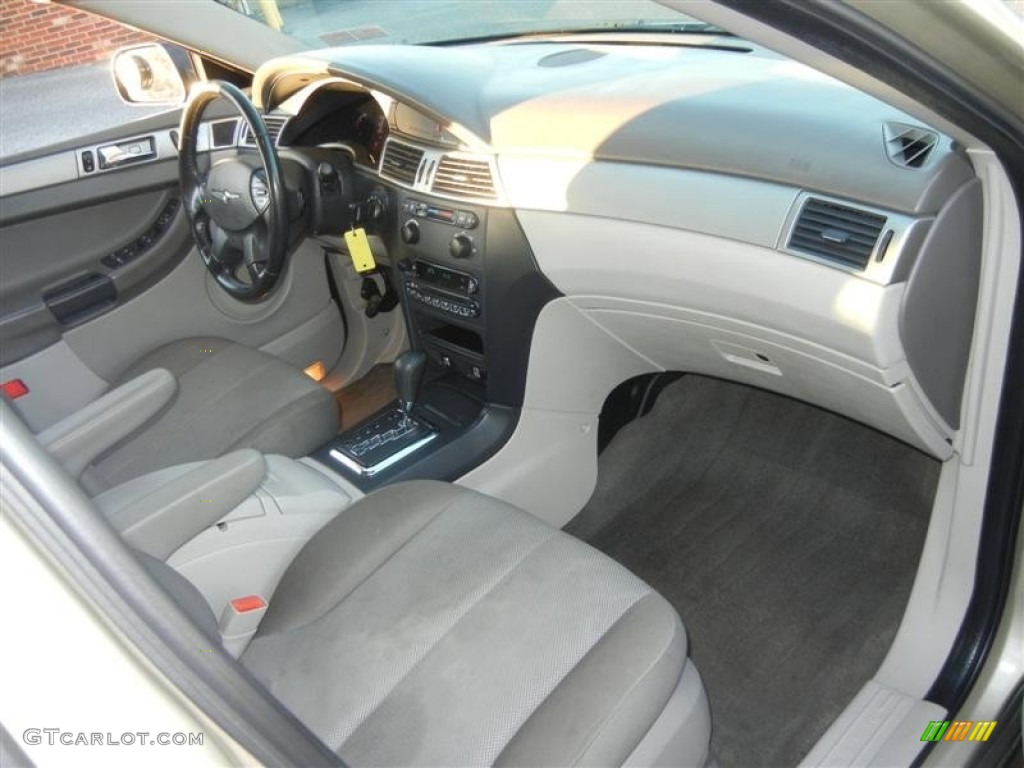 2005 Chrysler Pacifica AWD Dashboard Photos