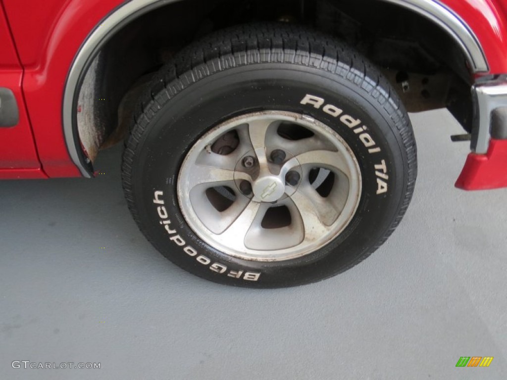 1998 Chevrolet S10 LS Extended Cab Wheel Photos