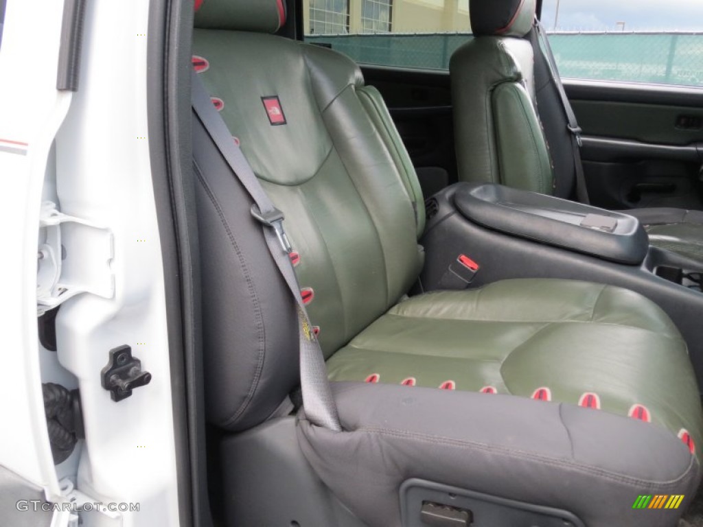 Cedar Green/Graphite Interior 2002 Chevrolet Avalanche The North Face Edition 4x4 Photo #70728515